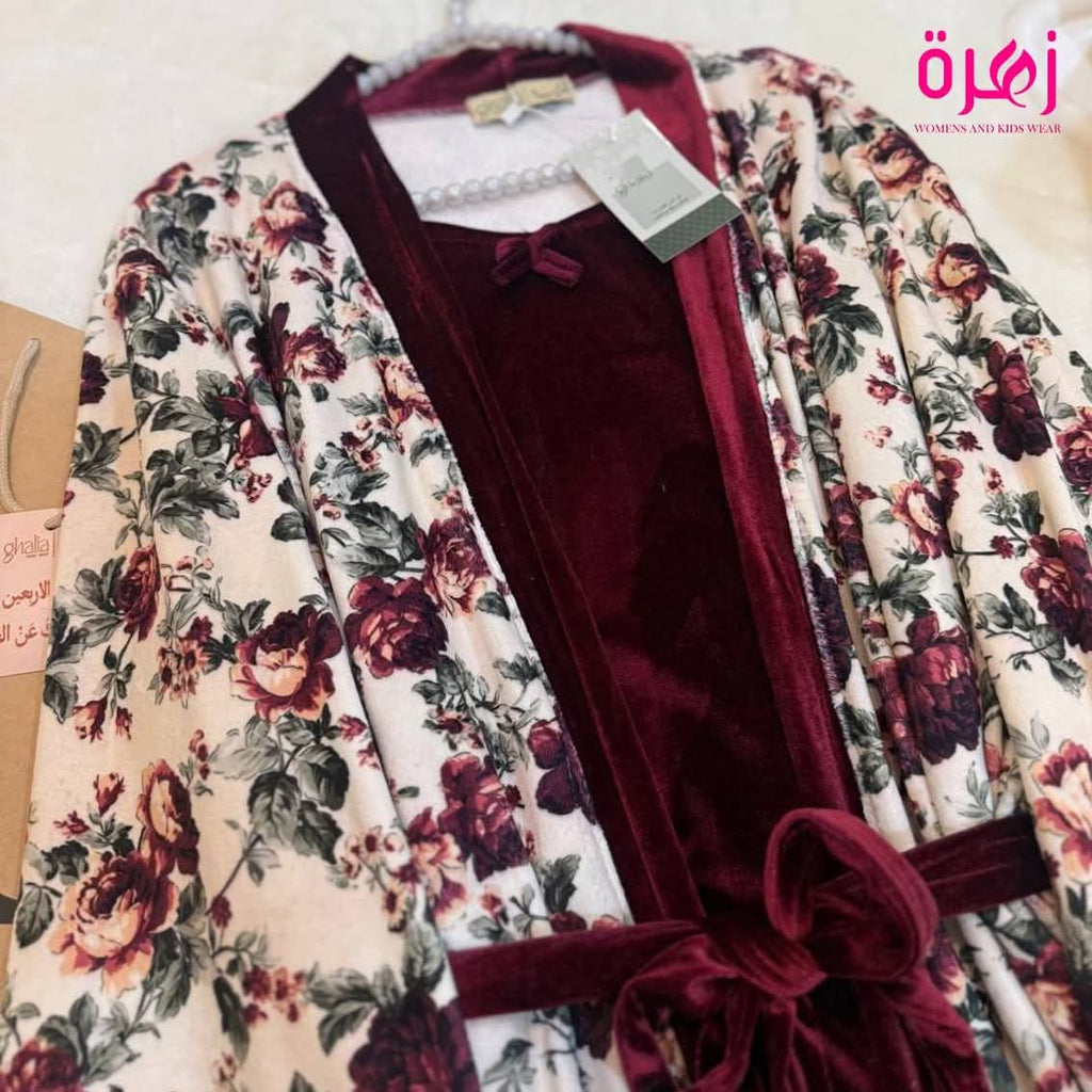 بيبي دول قطيفه مع روب